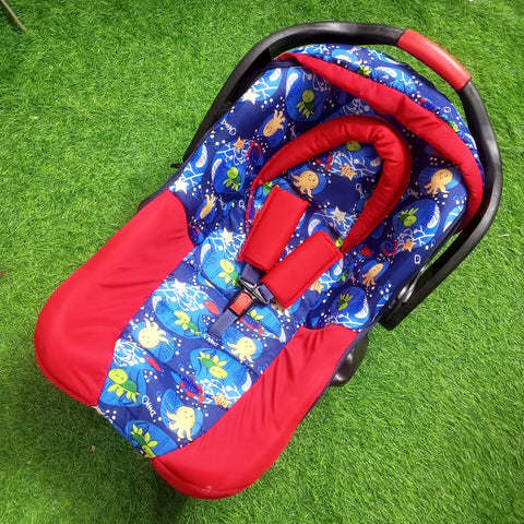 Jumbo Carry Cot - Black & Red Fish - Design 12