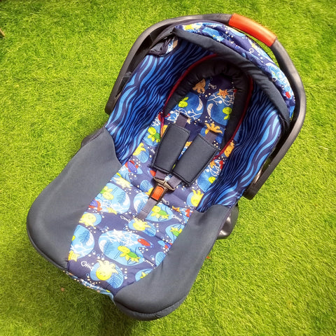 Jumbo Carry Cot - Blue Fish - Design 14