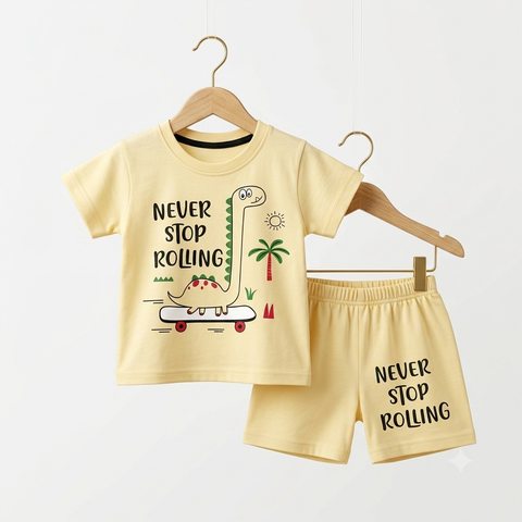 T-Shirt & Shorts - Yellow - Rolling