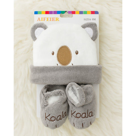 2 Pieces Set -  Cap & Booties - D4