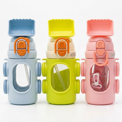 Cartoon Bottle with Straw -  650ML